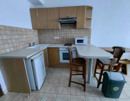 location-Studio-tahiti-Papeete-atike immobilier-cedric-coin cuisine