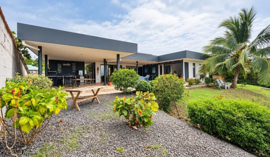 LOCATION PAPEETE Maison F4 avec grande terrasse vue mer dans le quartier de la mission 9 1