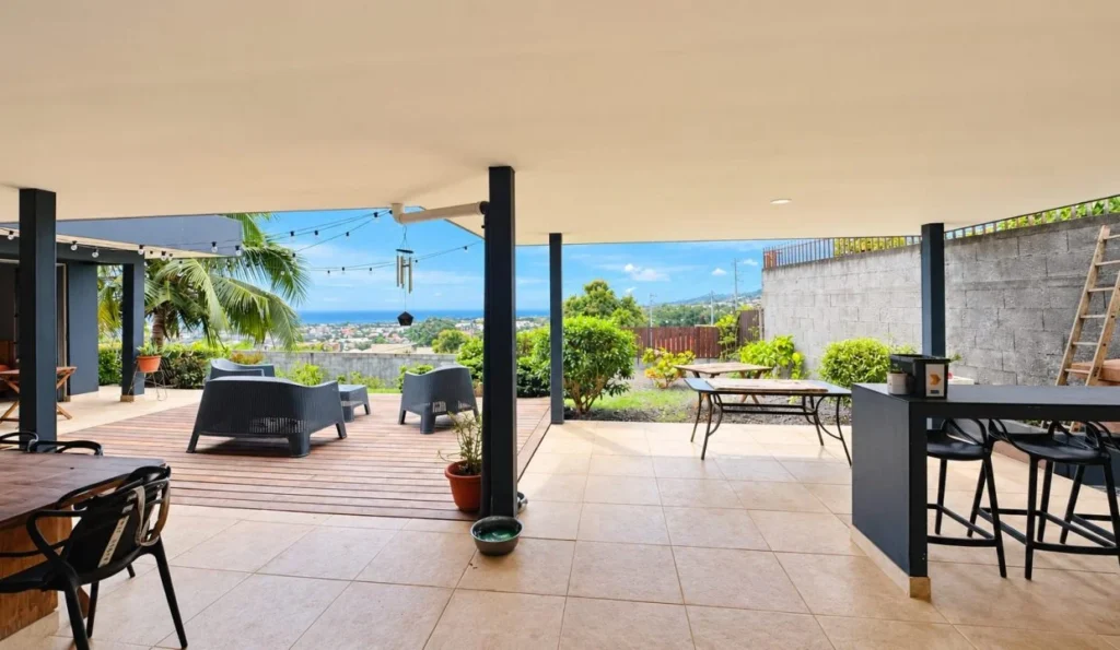 LOCATION PAPEETE Maison F4 avec grande terrasse vue mer dans le quartier de la mission 4 8